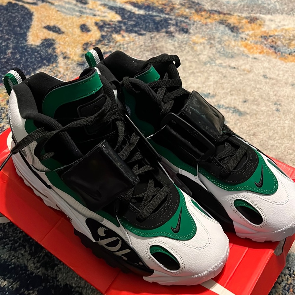 Philadelphia Eagles Air Max Speed Turf